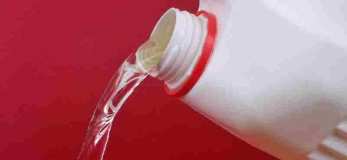 o-que-e-mais-forte-cloro-ou-agua-sanitaria